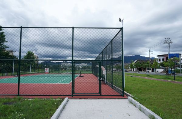 Tennis Court Fence Replacement