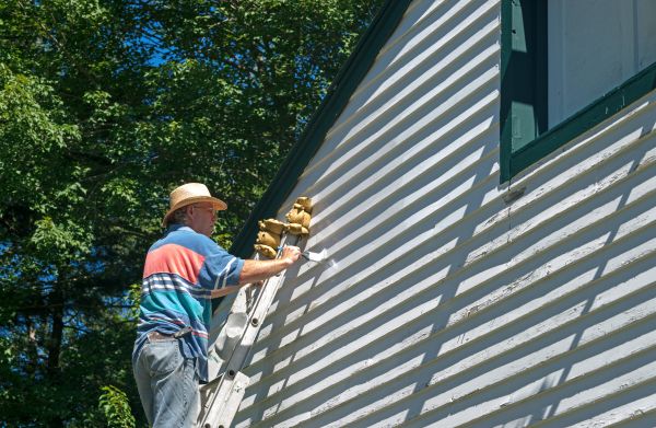 Residential Siding Painting